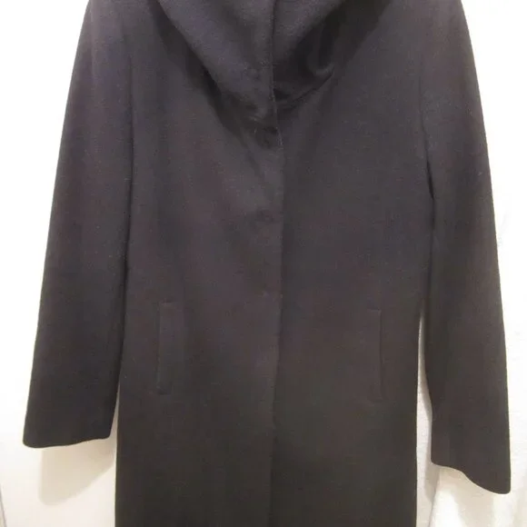 GAP Coat - Picture 2 of 6